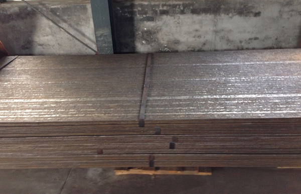 堆焊耐磨板除锈处理技术及处理方法